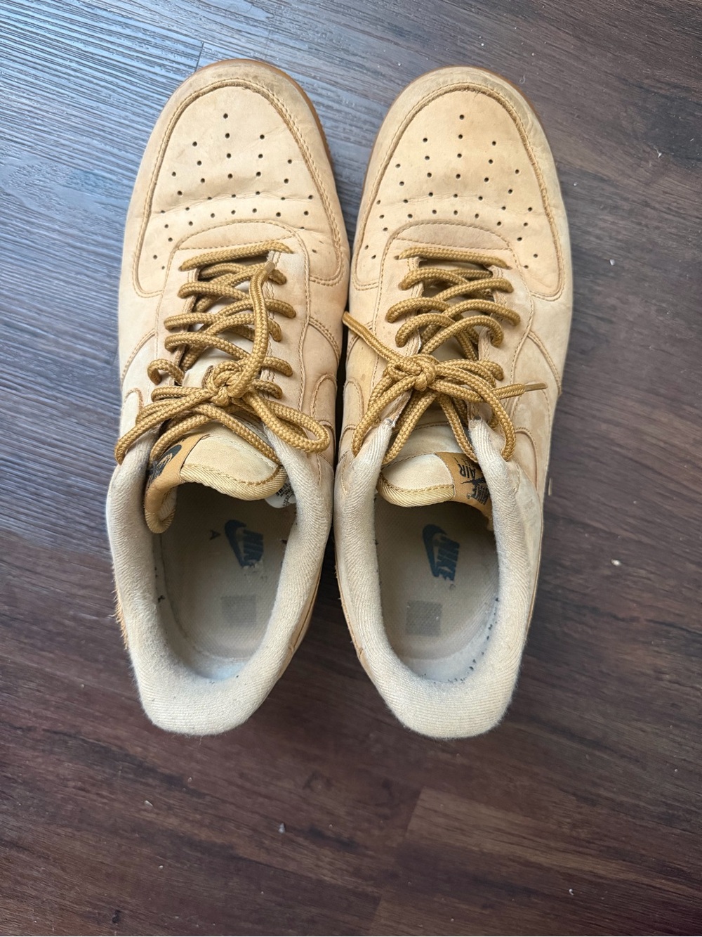 Nike Men's Low-Top Sneakers in Wheat/Tan